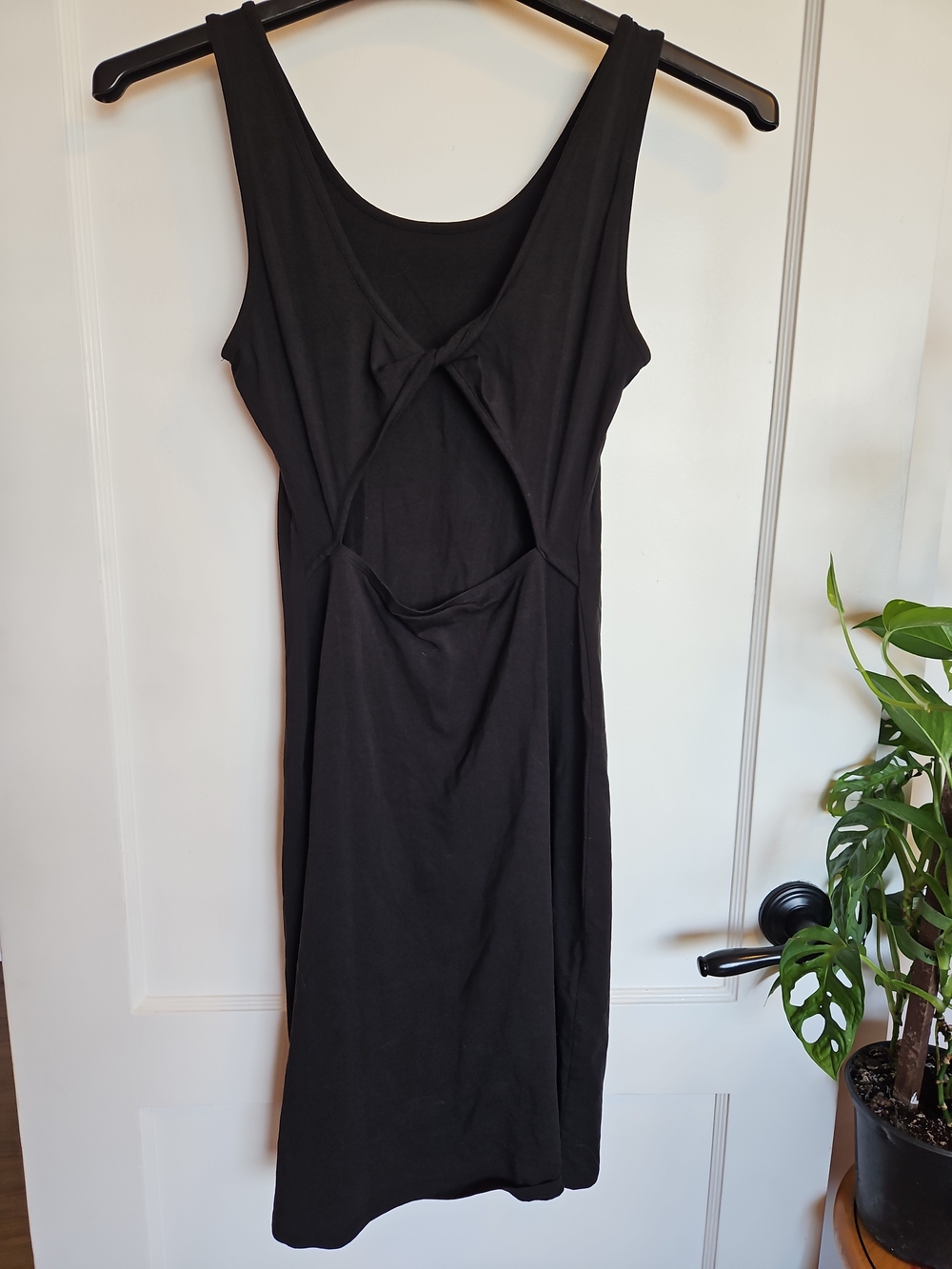 Tentree Black Twist-back Midi Dress